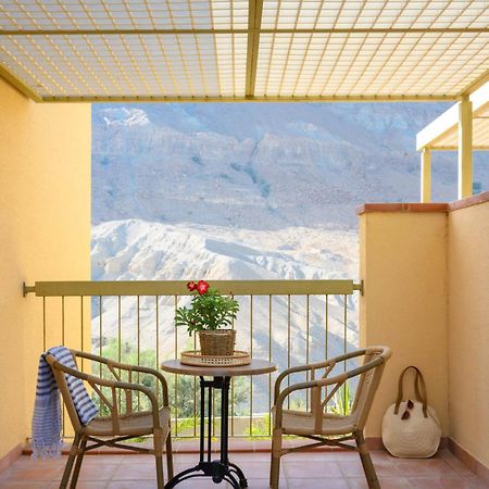 Ein Gedi Kibbutz Hotel Exterior foto