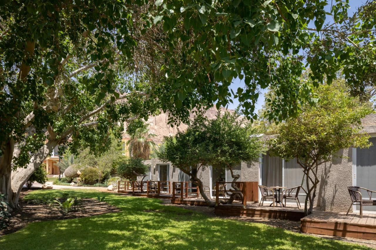 Ein Gedi Kibbutz Hotel Exterior foto