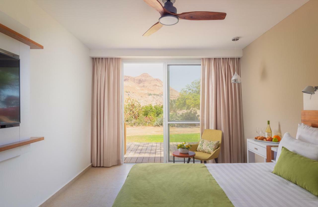 Ein Gedi Kibbutz Hotel Exterior foto