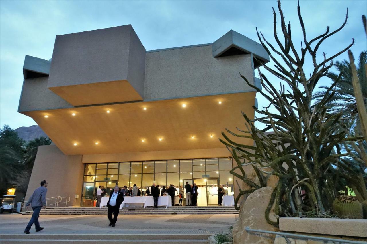 Ein Gedi Kibbutz Hotel Exterior foto